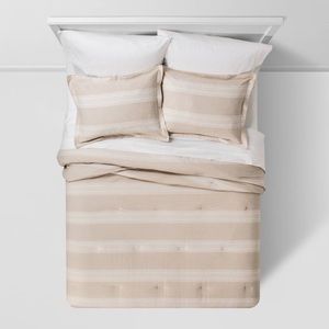 Threshold Chambray Yard Comforter and Sham Set